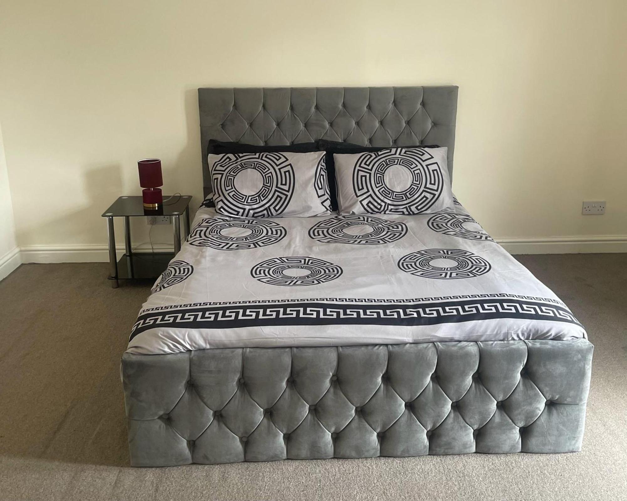 Stylish 1-Bed Apt - Sleeps 4 - Parking - Wifi Manchester Exteriör bild
