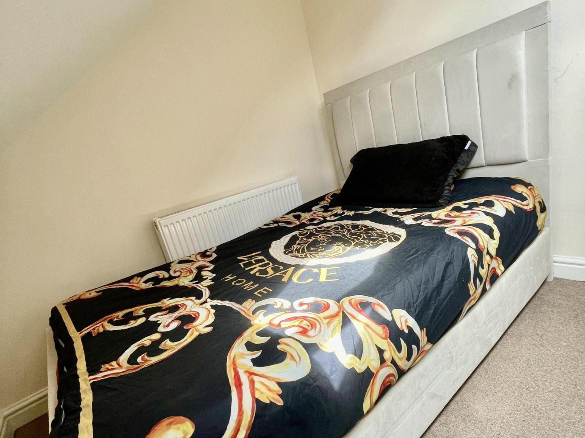 Stylish 1-Bed Apt - Sleeps 4 - Parking - Wifi Manchester Exteriör bild