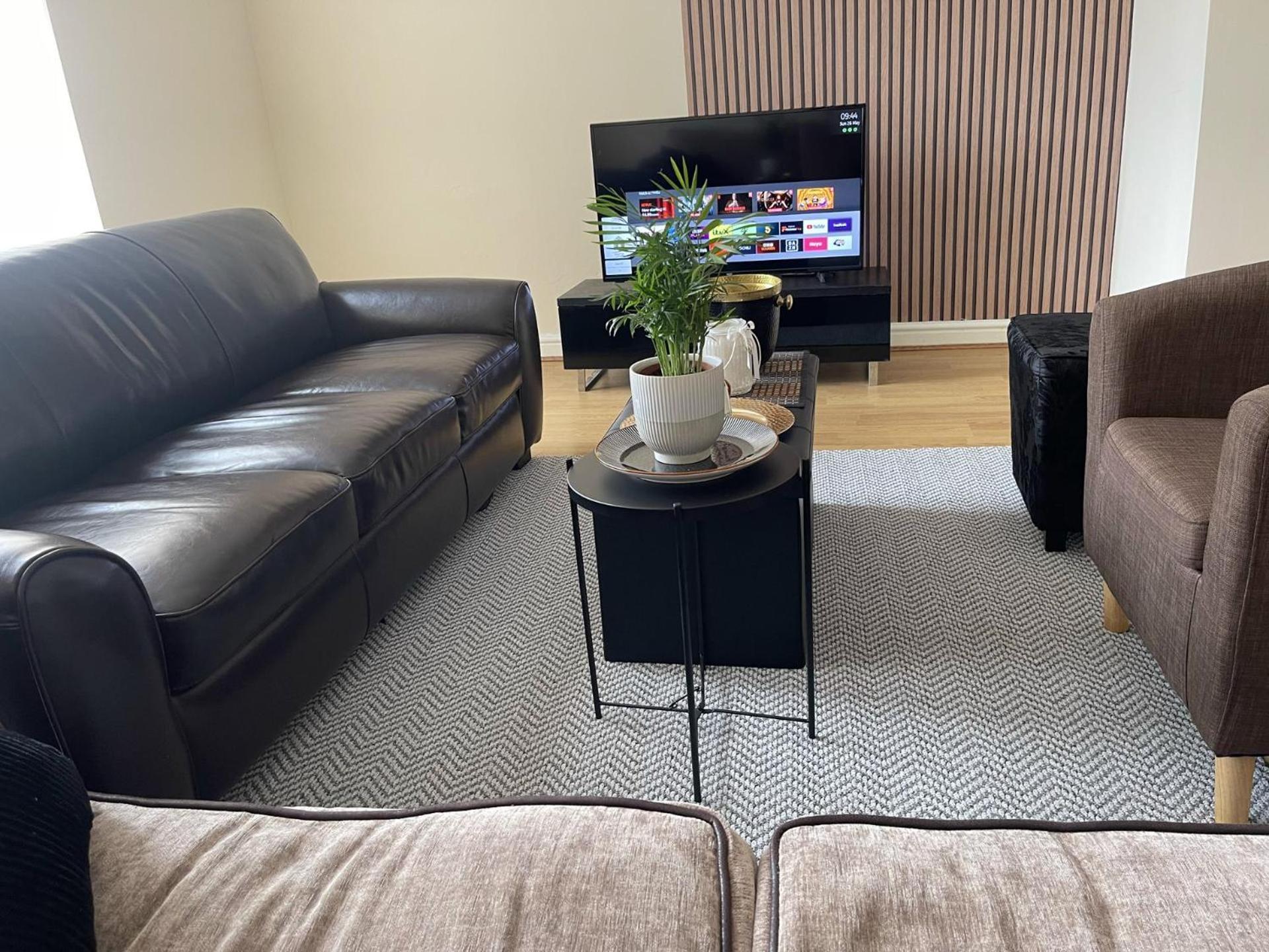 Stylish 1-Bed Apt - Sleeps 4 - Parking - Wifi Manchester Exteriör bild